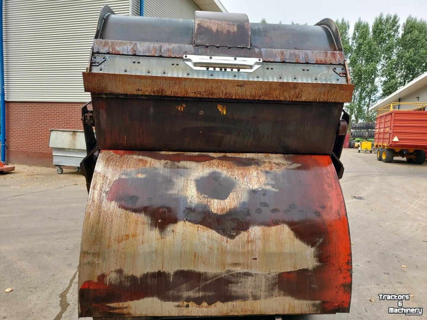 Futtermischwagen Trioliet TRIOMIX 800