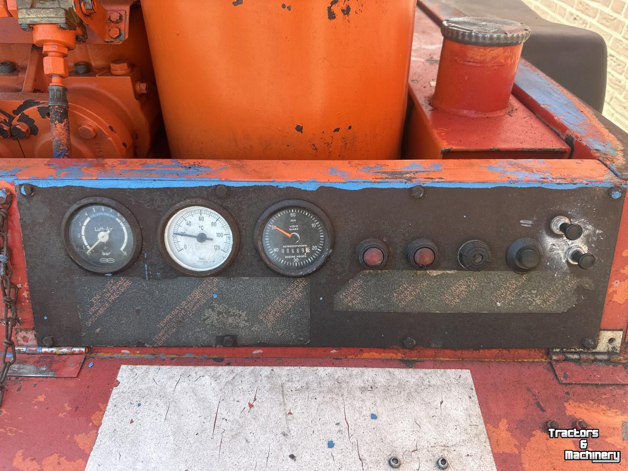 Baumgartenkompressor Mannesmann Demag Lucht compressor Mannesmann Demag