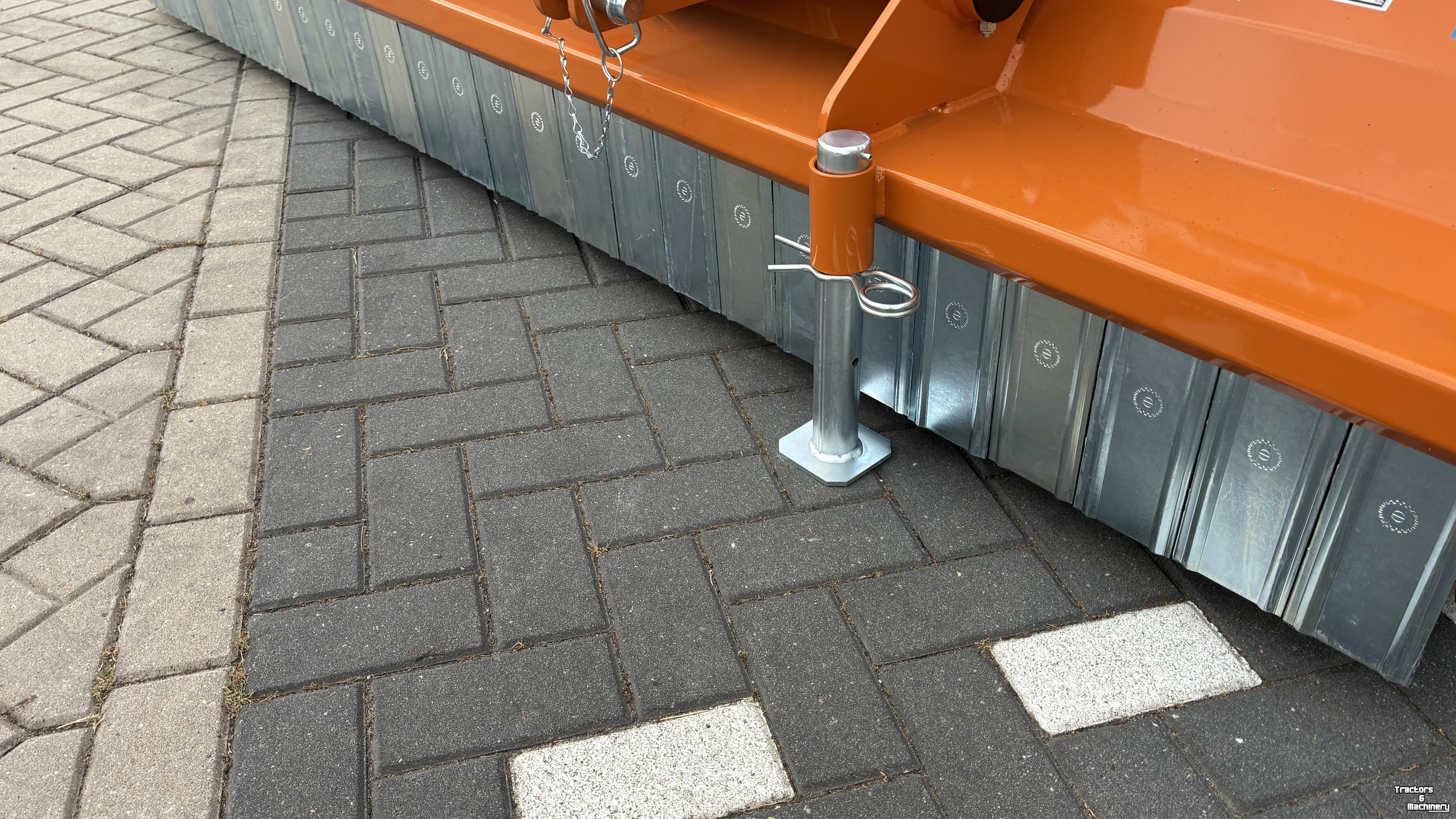 Schlegelmulchgeräte Berti Bimax 280
