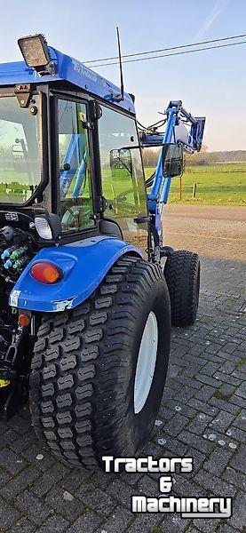 Schlepper / Traktor New Holland T3.65F / Marge machine