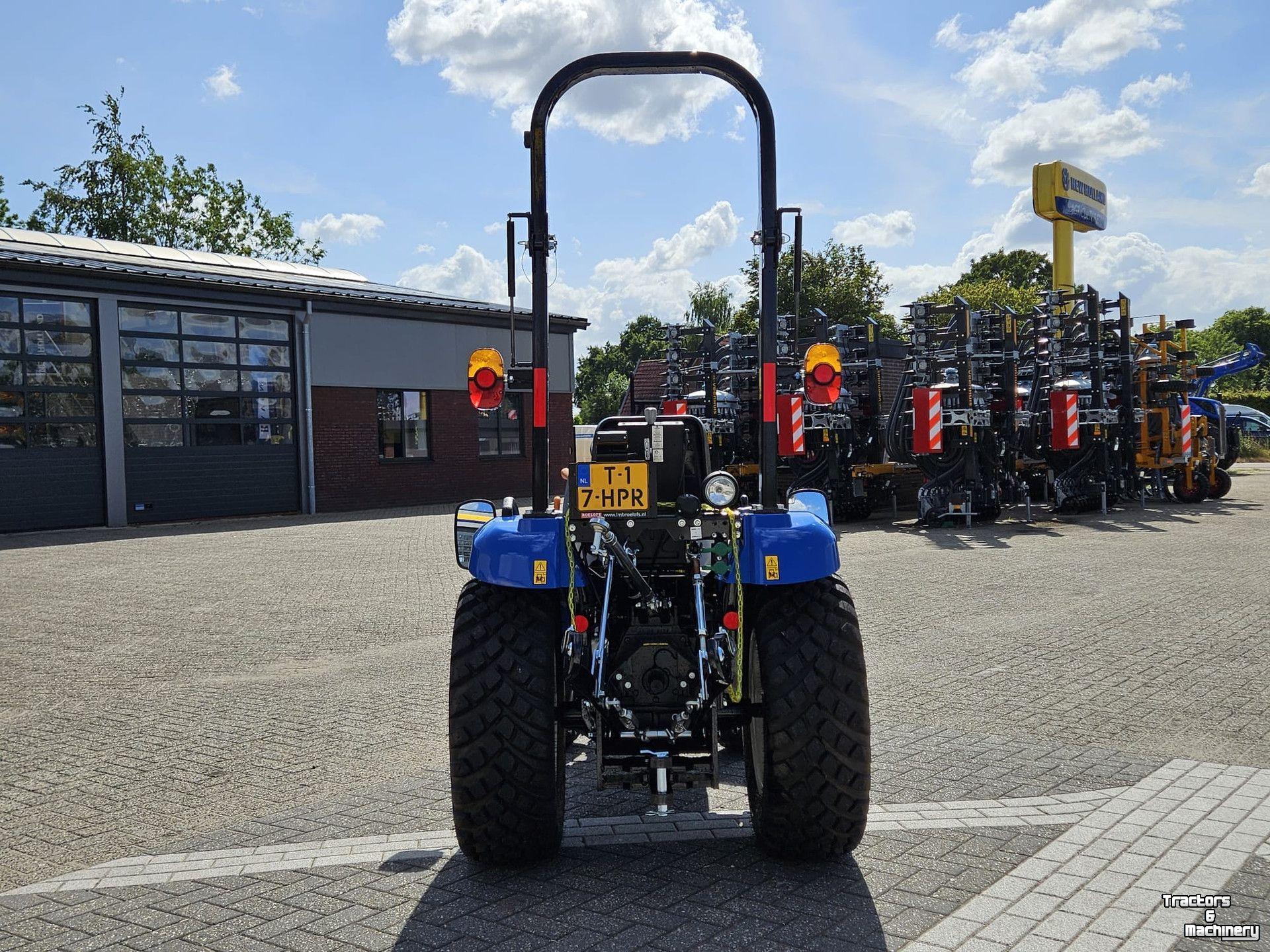 Obsttraktor New Holland BOOMER 25 Boomer 25