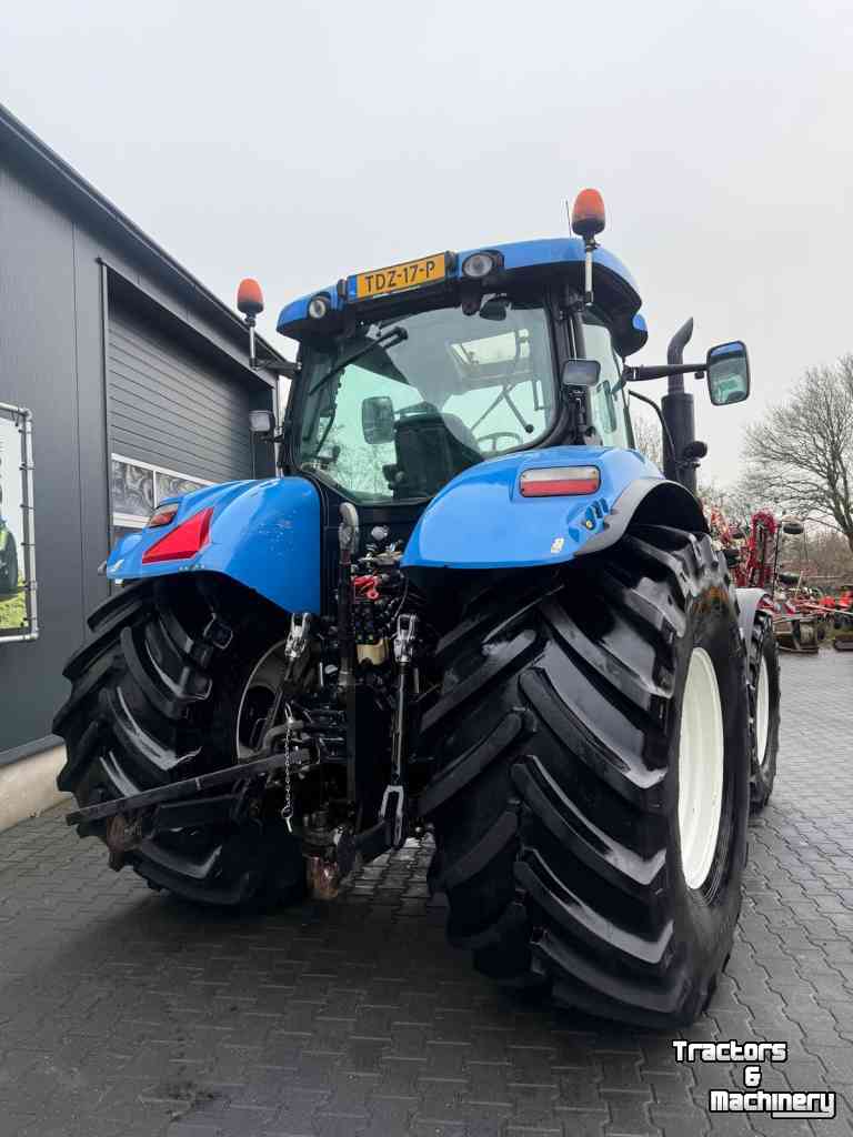 Schlepper / Traktor New Holland T6030 Range Command