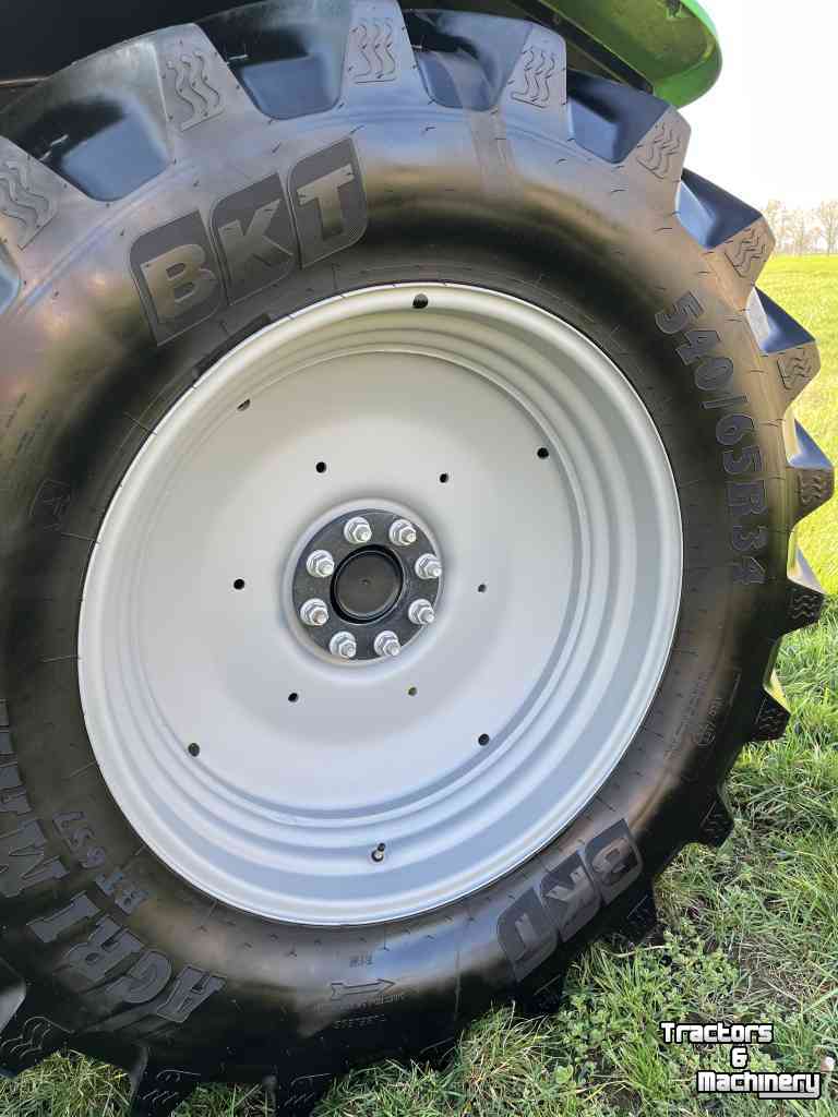 Schlepper / Traktor Deutz-Fahr 5115