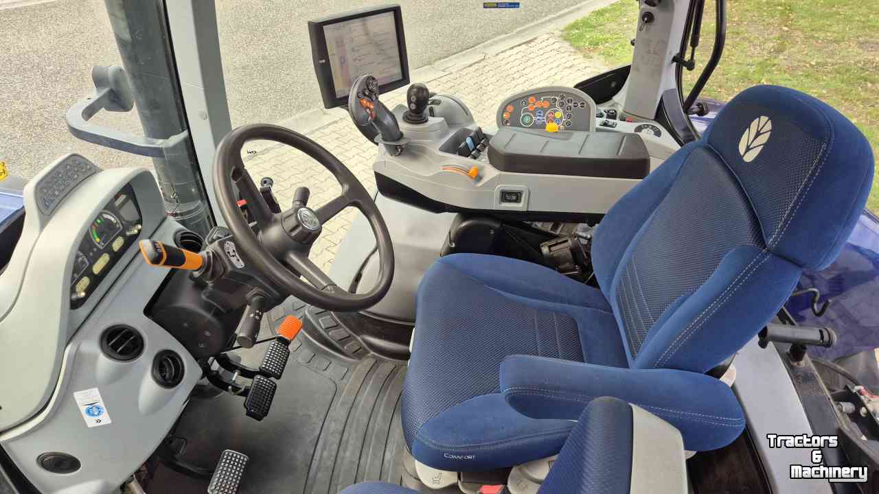 Schlepper / Traktor New Holland T7.230 PC 40Km/h-eco Lucht, Fronthef, BluePower