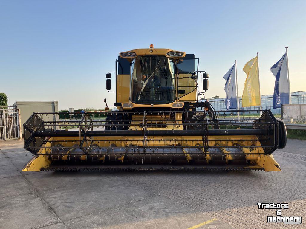 Feldhäcksler New Holland CS6080