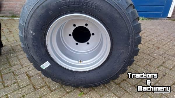Räder, Reifen, Felgen & Distanzringe  bkt/trekker / loader banden