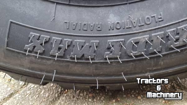Räder, Reifen, Felgen & Distanzringe  bkt/trekker / loader banden