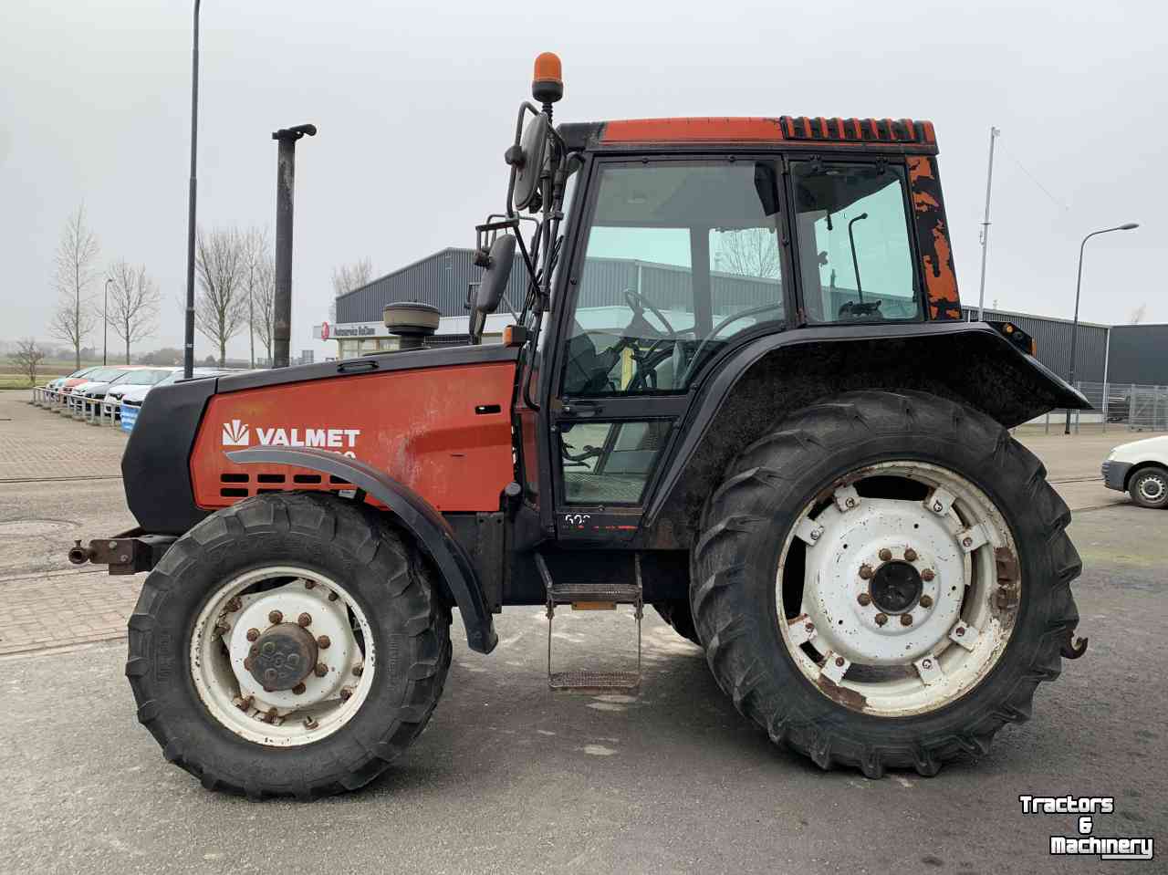 Schlepper / Traktoren Valtra VALTRA VALMET 6100