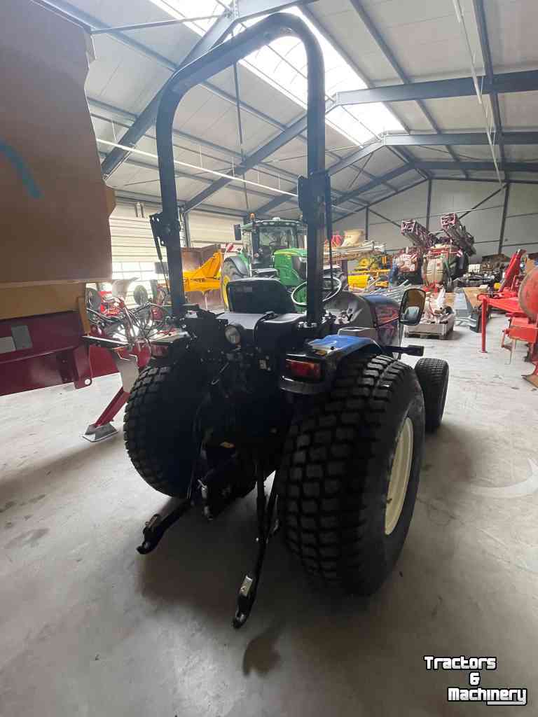 Schlepper / Traktoren New Holland Boomer 40