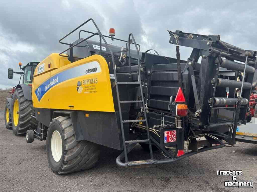 Pressen New Holland BB9080