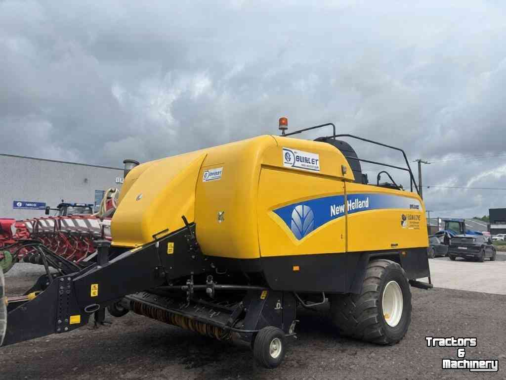 Pressen New Holland BB9080
