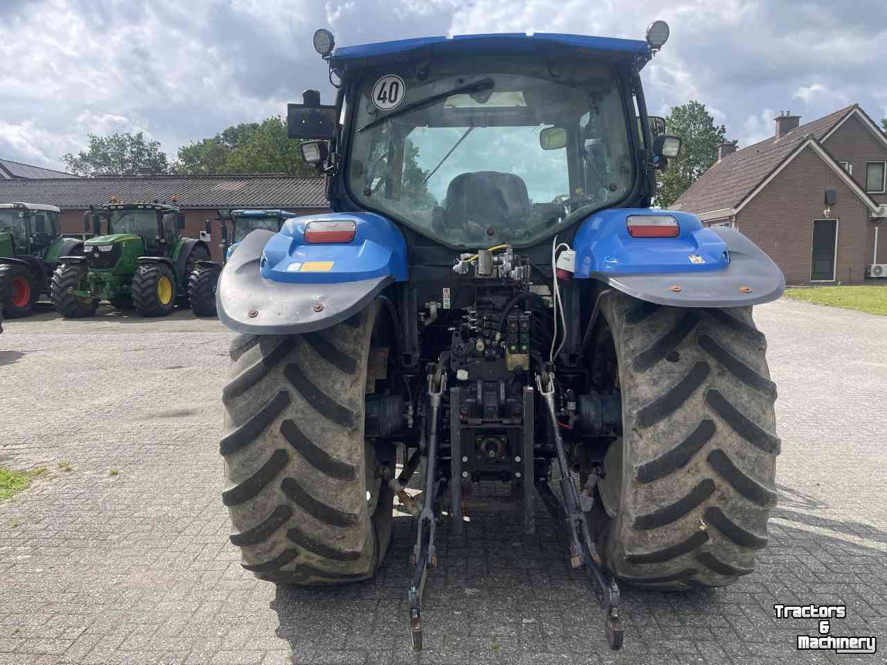 Schlepper / Traktor New Holland T6030