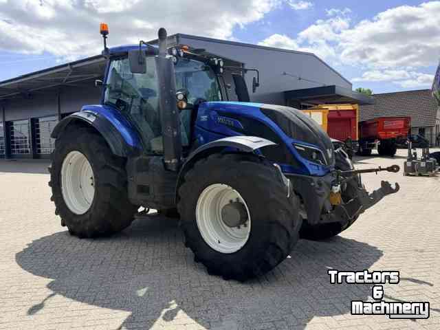 Schlepper / Traktor Valtra T234 Versu