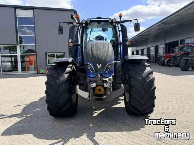 Schlepper / Traktor Valtra T234 Versu