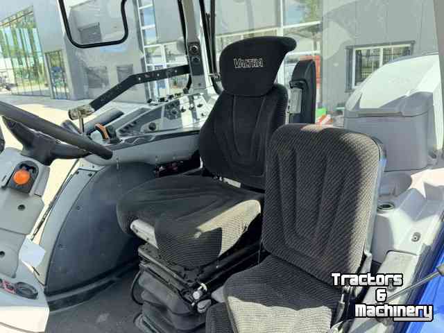 Schlepper / Traktor Valtra T234 Versu