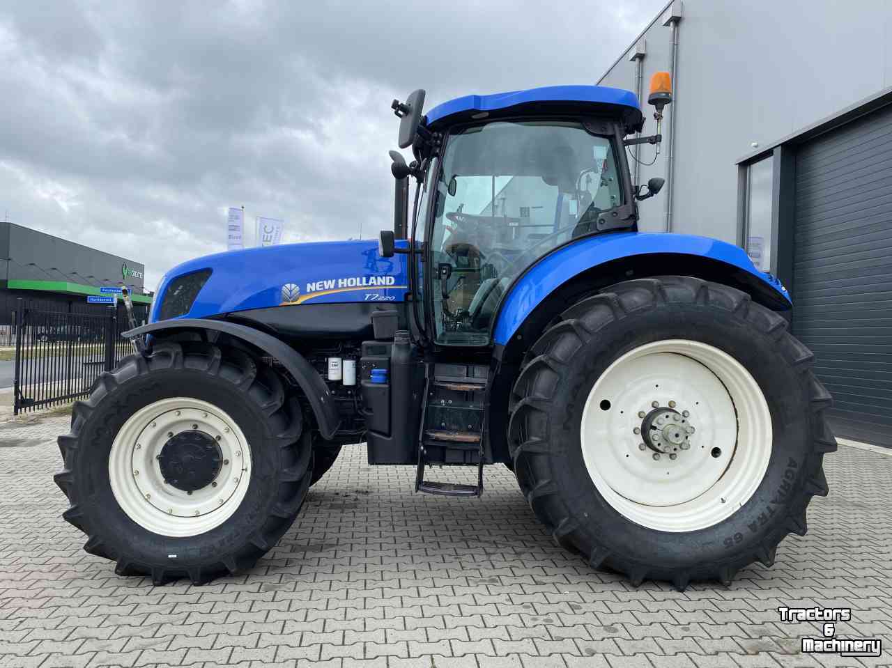Schlepper / Traktor New Holland T7.220 PC