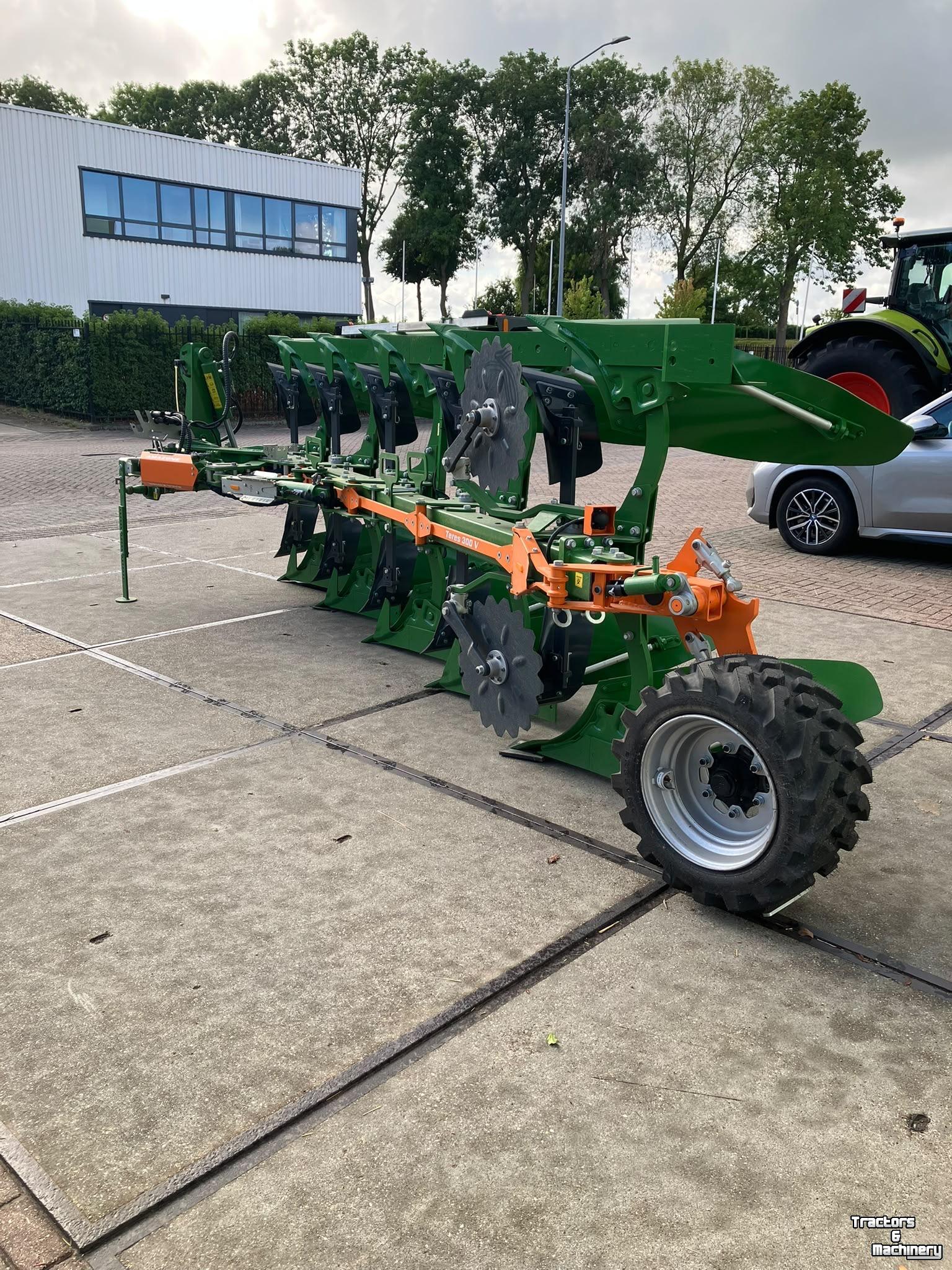 Pflüge Amazone Teres 300 V 100