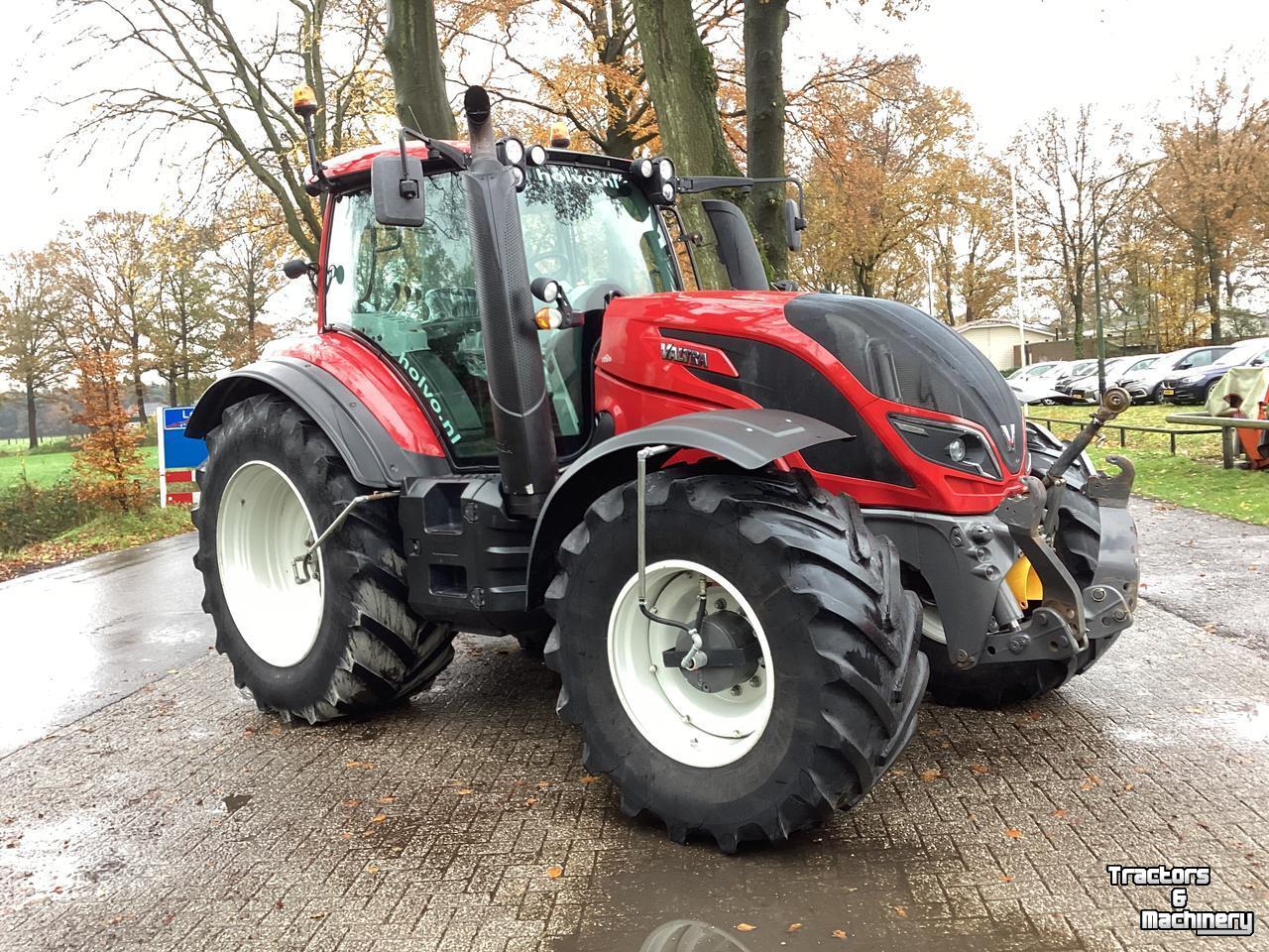 Schlepper / Traktor Valtra T234A