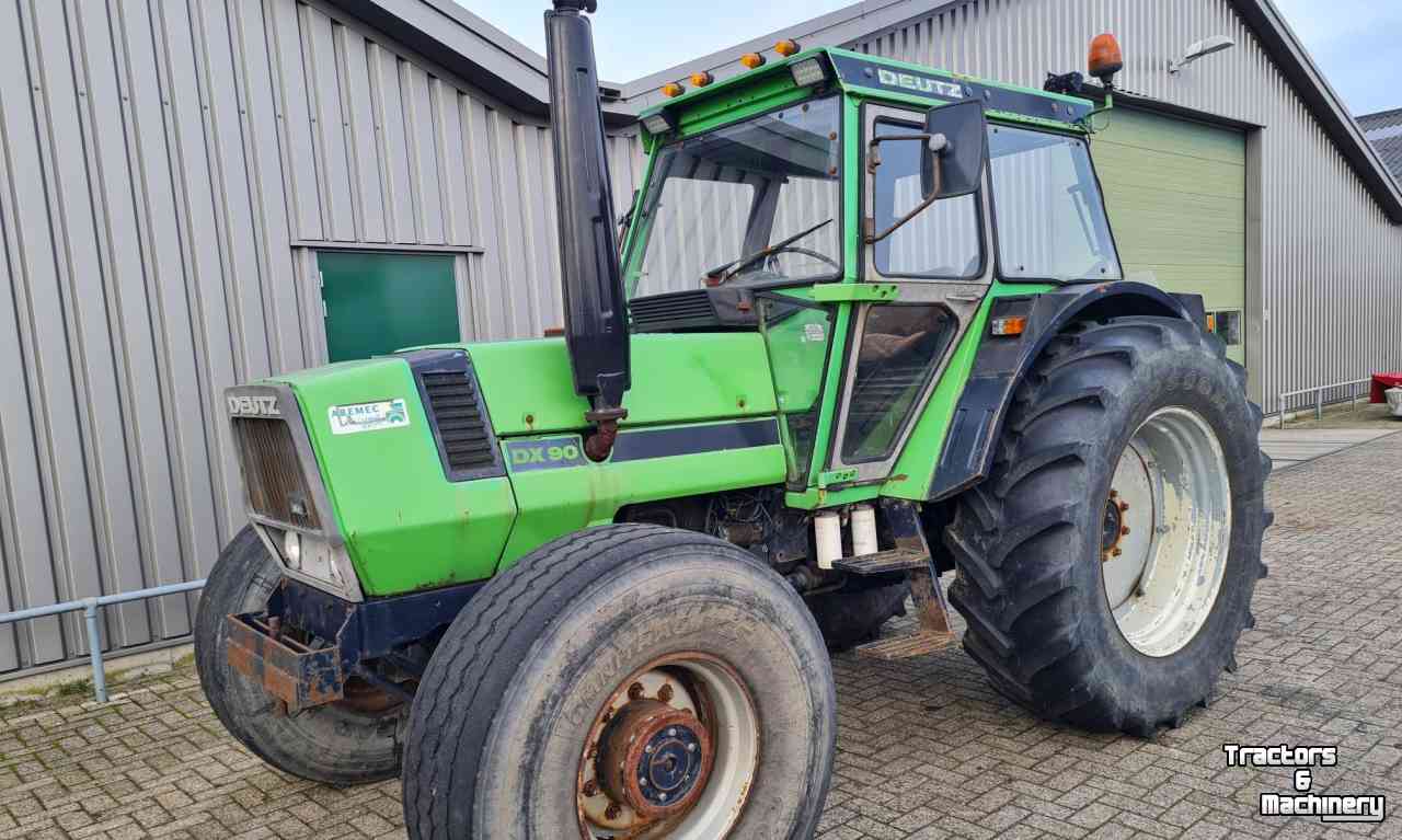 Schlepper / Traktoren Deutz-Fahr DX 90