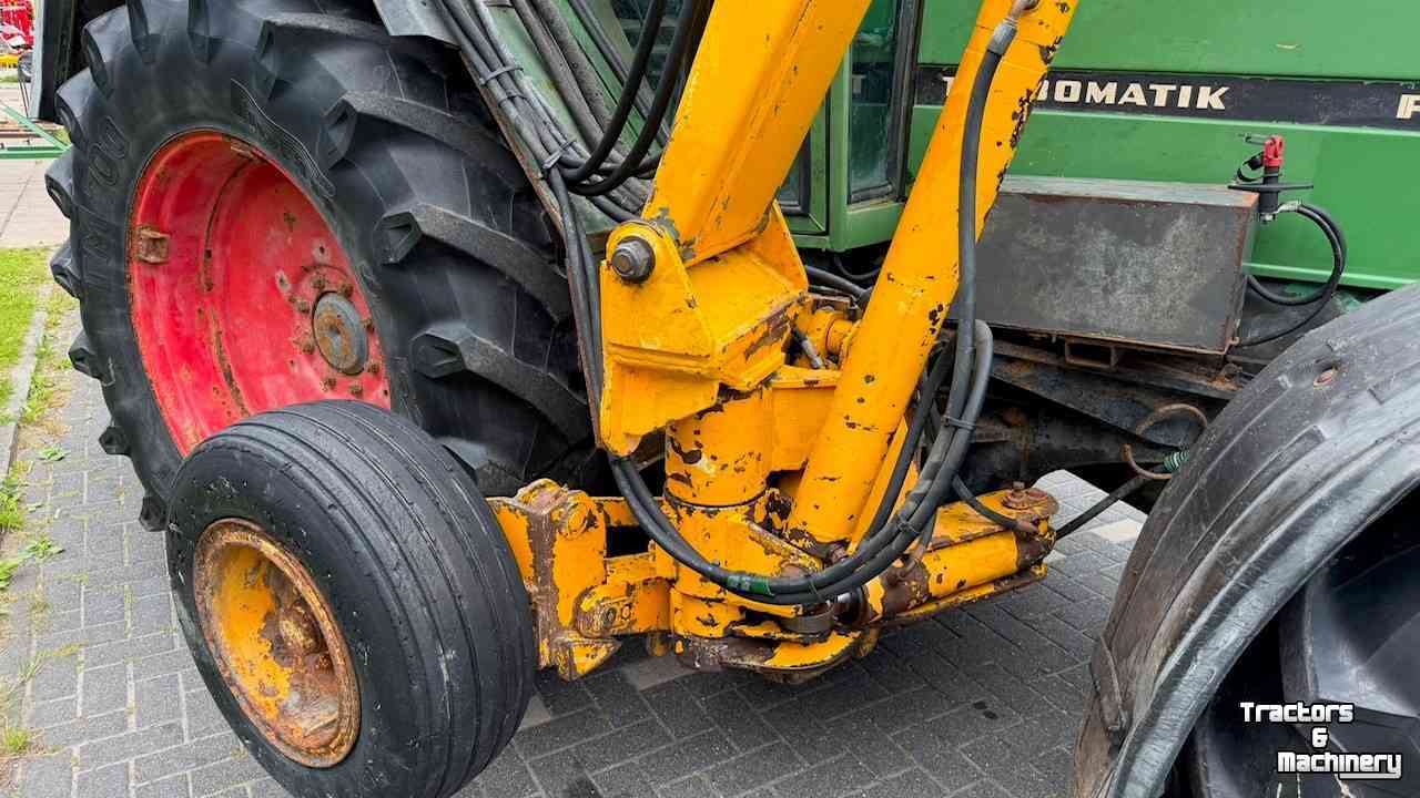 Schlepper / Traktor Fendt 311 LSA met Herder maaiarm
