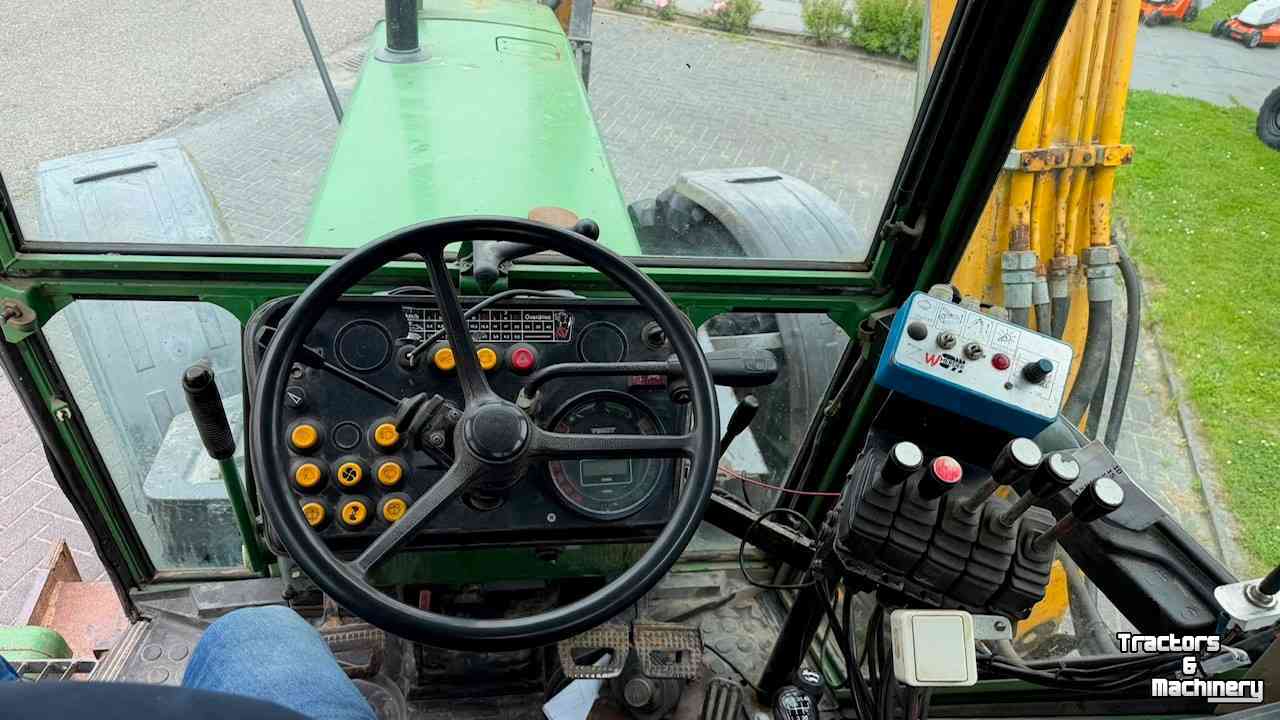 Schlepper / Traktor Fendt 311 LSA met Herder maaiarm