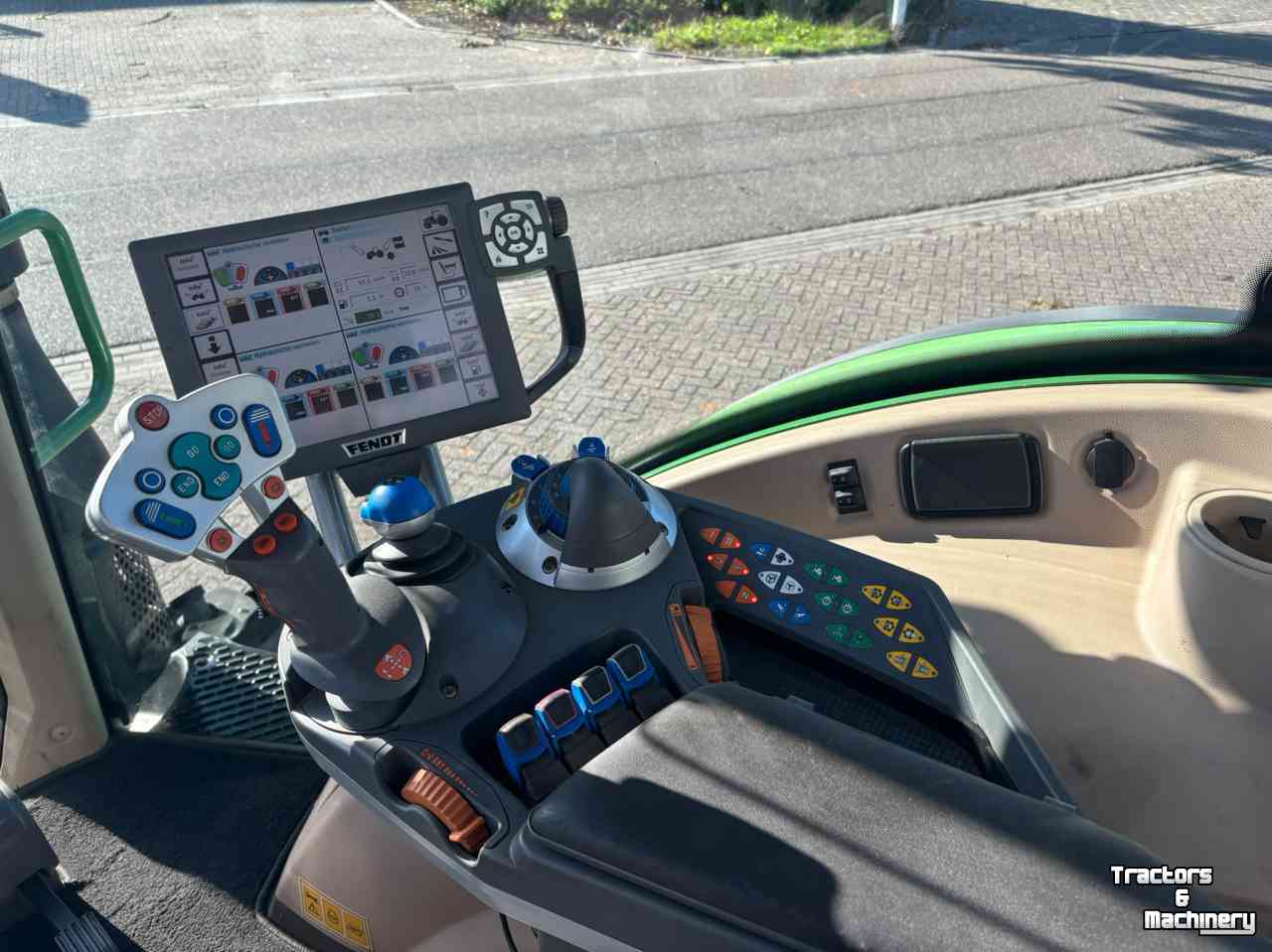 Schlepper / Traktor Fendt 724