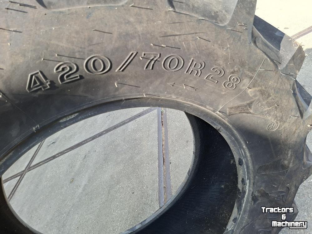 Räder, Reifen, Felgen & Distanzringe Firestone 420/70R28