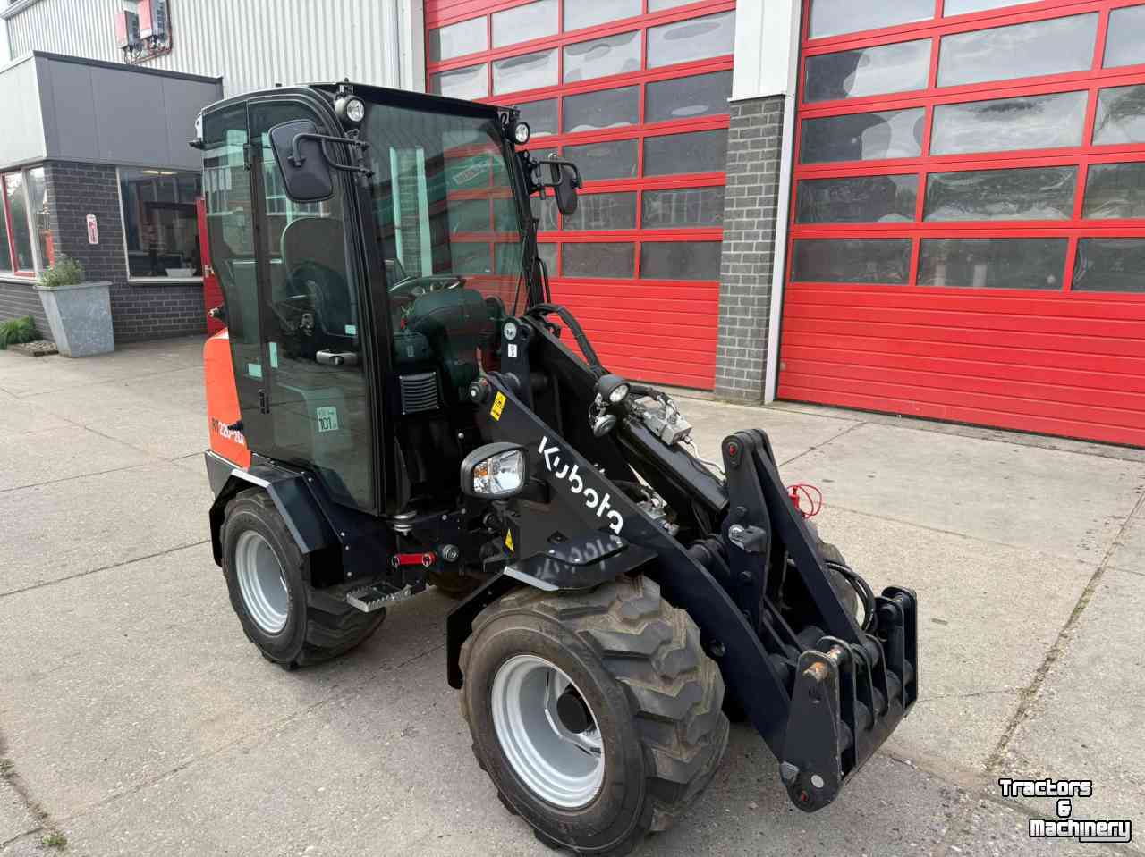 Radlader Kubota RT220-2a nieuw. ( Giant G2300 X-tra HD ) Cabine