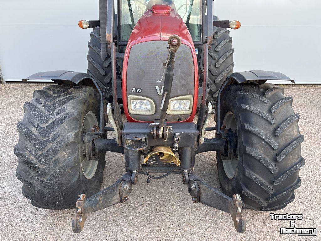 Schlepper / Traktor Valtra A93