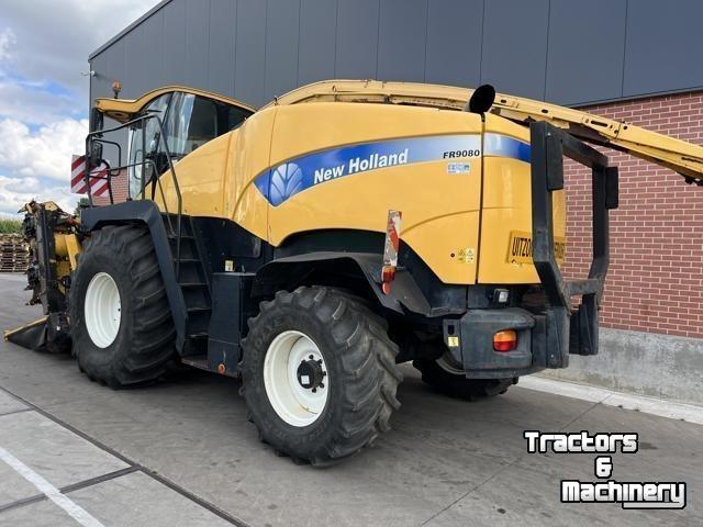 Feldhäcksler New Holland FR9080