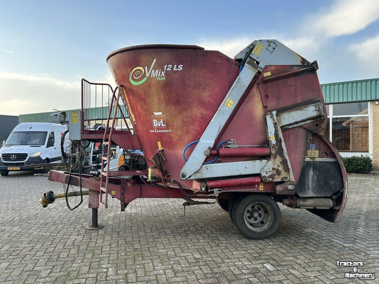 Futtermischwagen Vertikal BVL V-MIX 12 LS