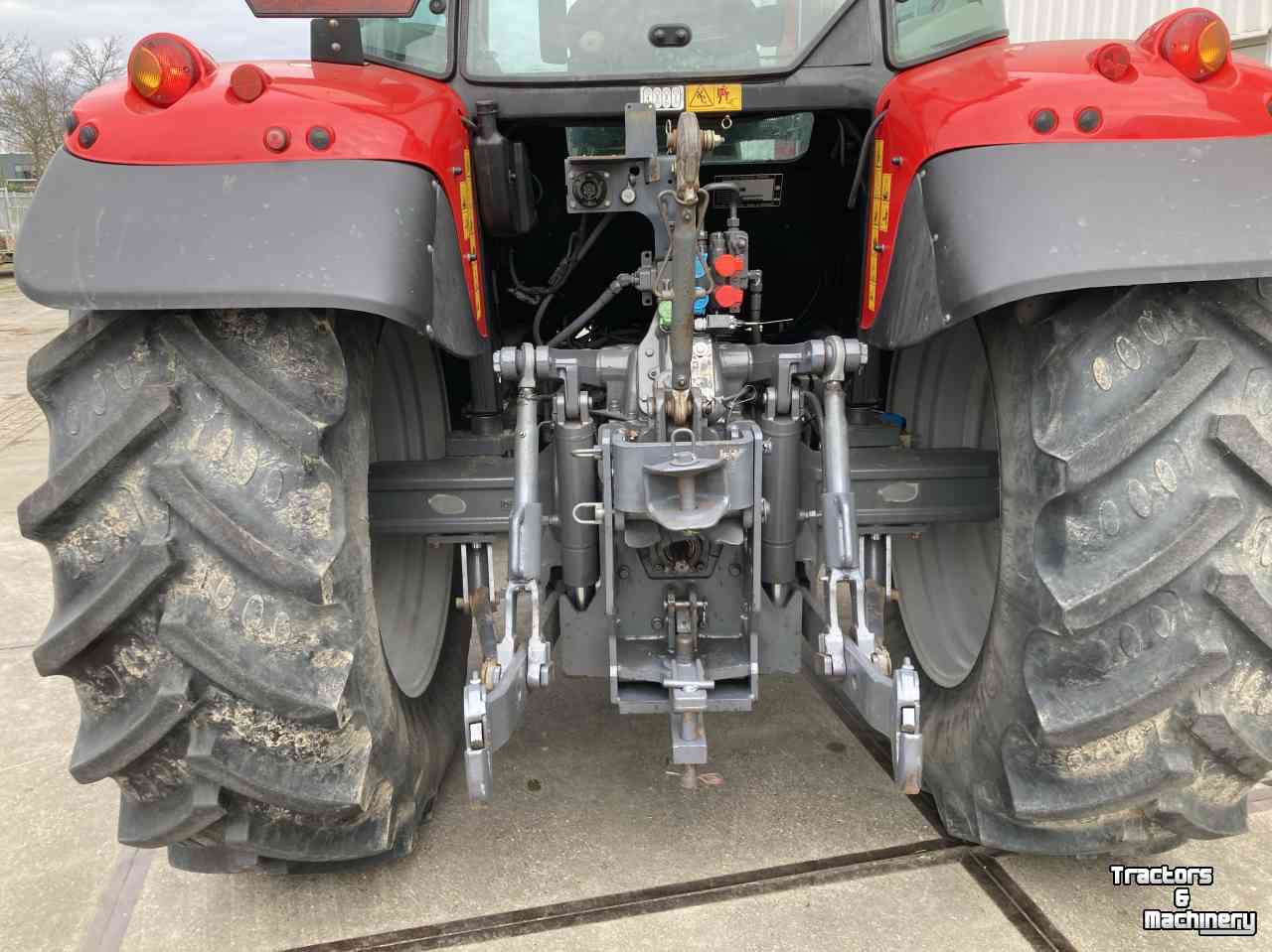 Schlepper / Traktoren Massey Ferguson 5445 Dyna-4