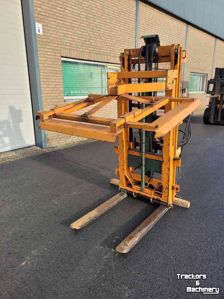 Anbau Hydraulik Stapler / Mini Gabelstapler Sicma Hefmast met kistenklem
