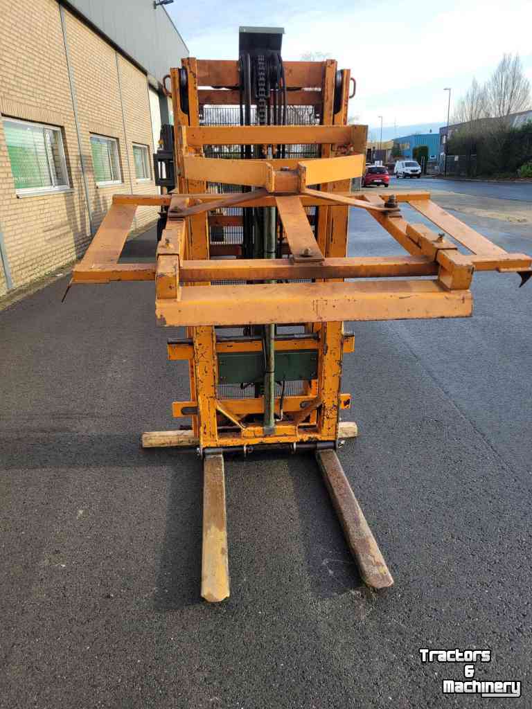 Anbau Hydraulik Stapler / Mini Gabelstapler Sicma Hefmast met kistenklem