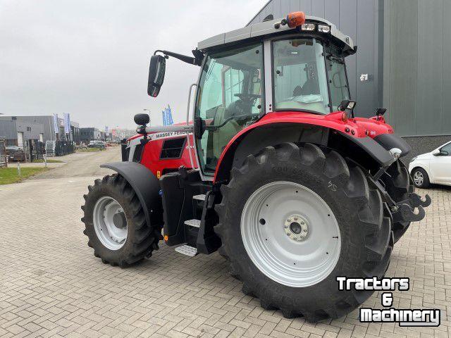 Schlepper / Traktor Massey Ferguson TYPE 6S145 DYNA-6