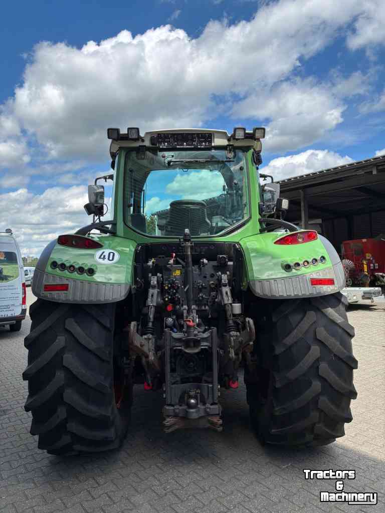 Schlepper / Traktor Fendt 718 Vario SCR tractor