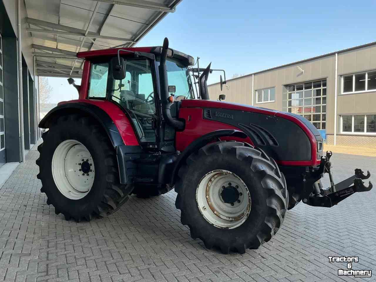 Schlepper / Traktor Valtra T132 Direct, Fronthef en PTO