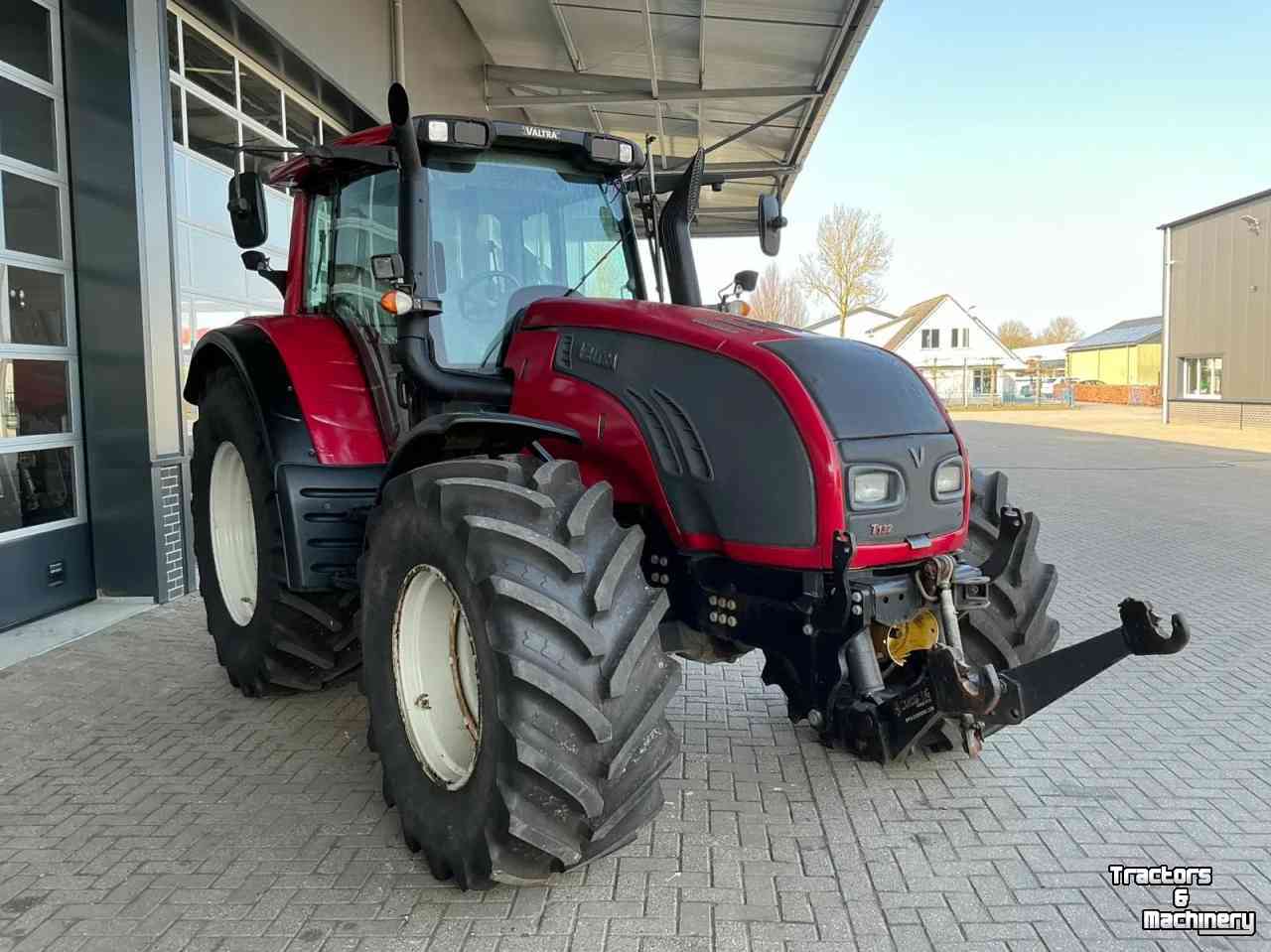 Schlepper / Traktor Valtra T132 Direct, Fronthef en PTO