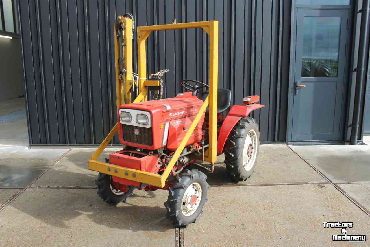 Gartentraktoren  Eastern 184-4 minitrekker minitractor met hydraulische zij-arm (maaiarm)