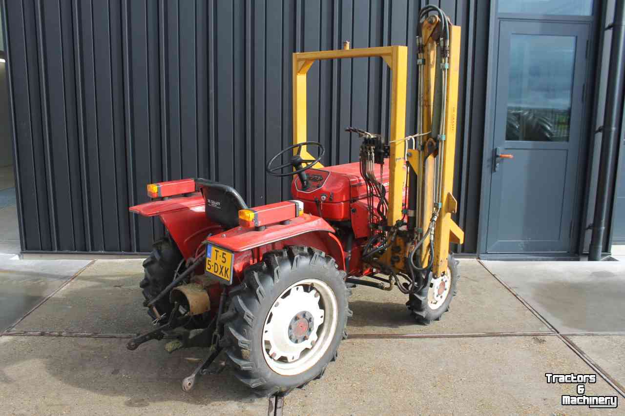 Gartentraktoren  Eastern 184-4 minitrekker minitractor met hydraulische zij-arm (maaiarm)