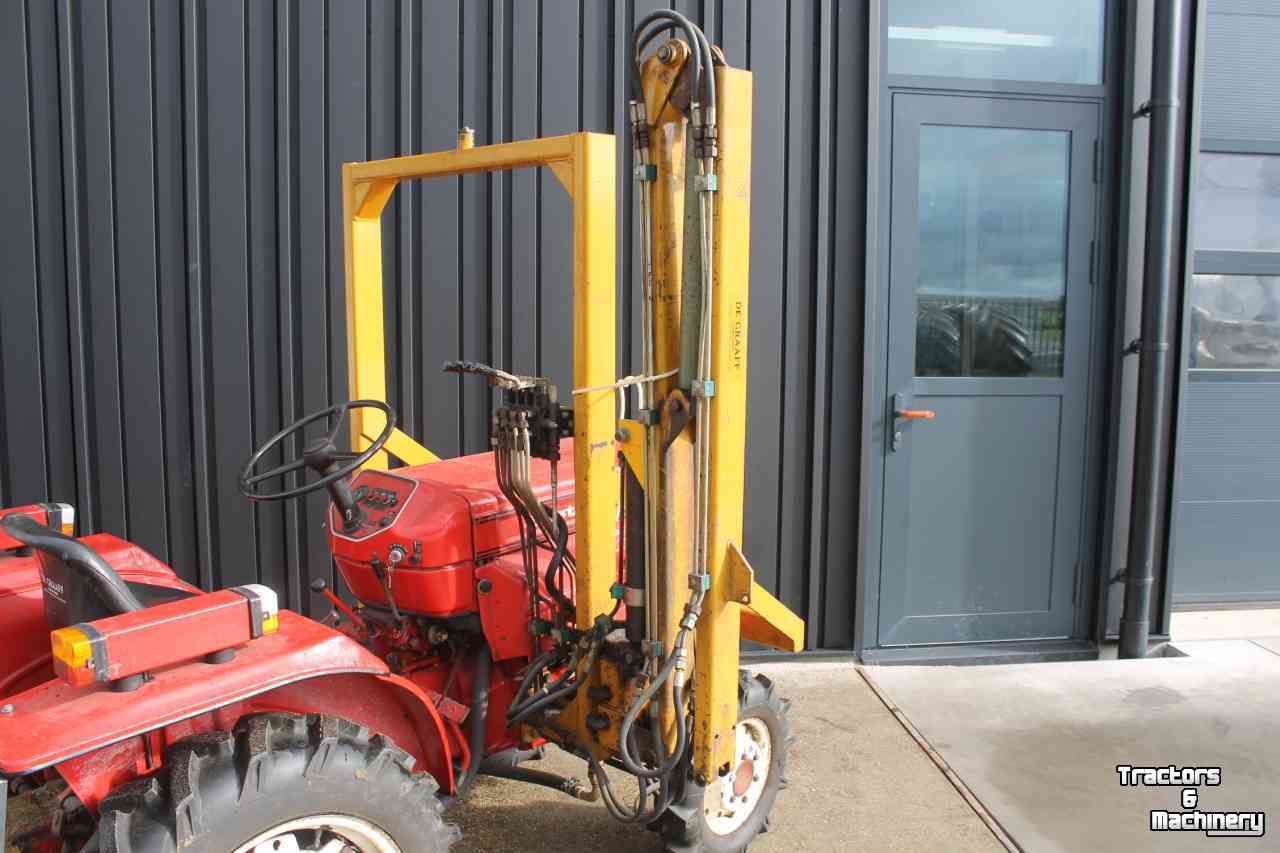Gartentraktoren  Eastern 184-4 minitrekker minitractor met hydraulische zij-arm (maaiarm)