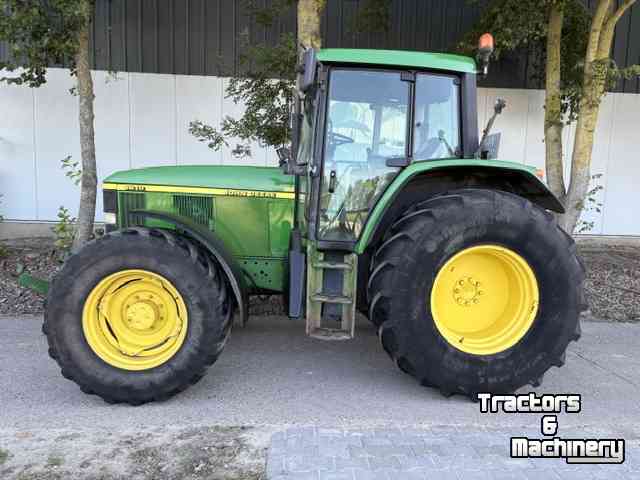 Schlepper / Traktor John Deere 6610