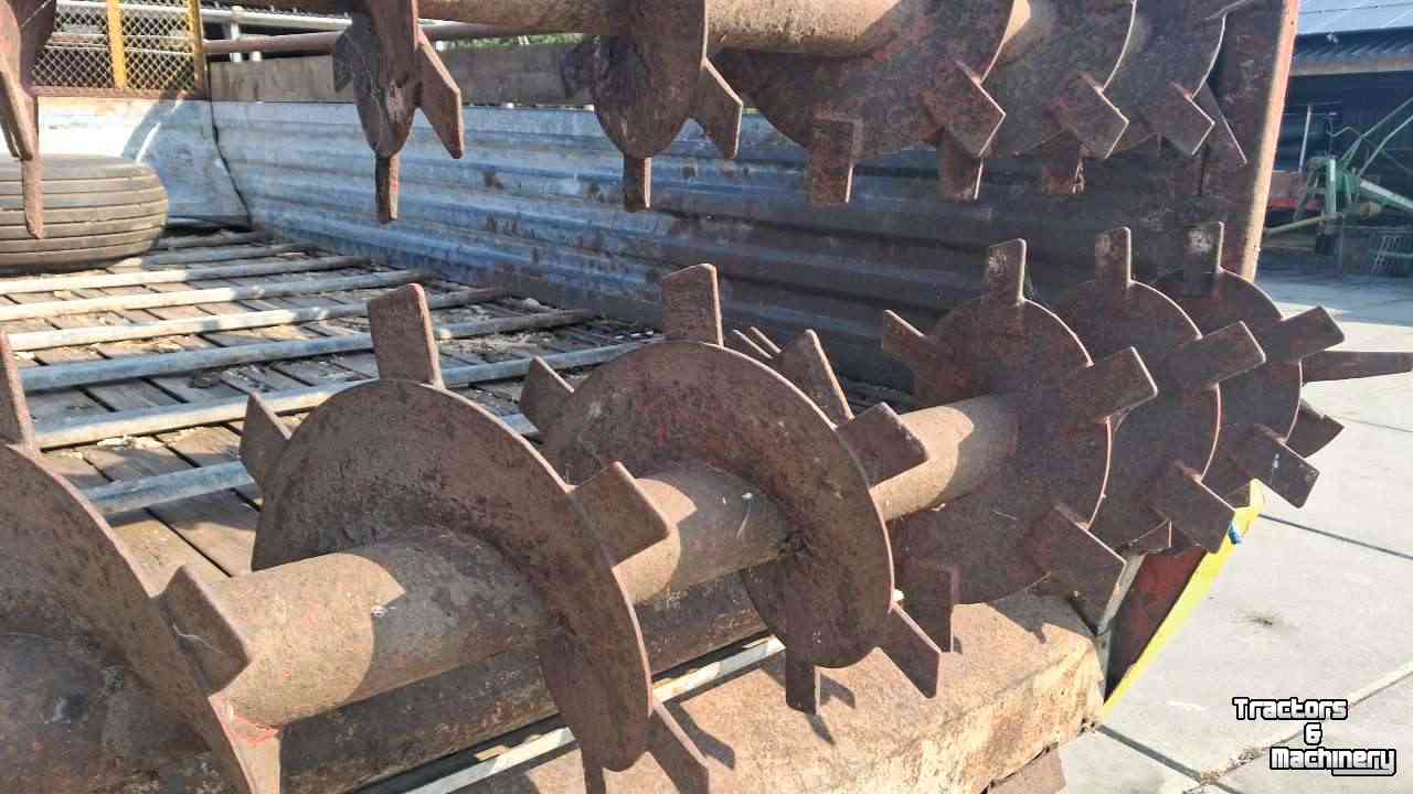 Stalldungstreuer Agromet 6000