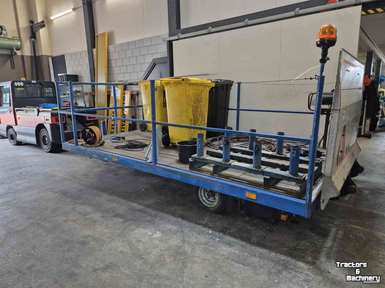 Anhänger  Plateauwagen