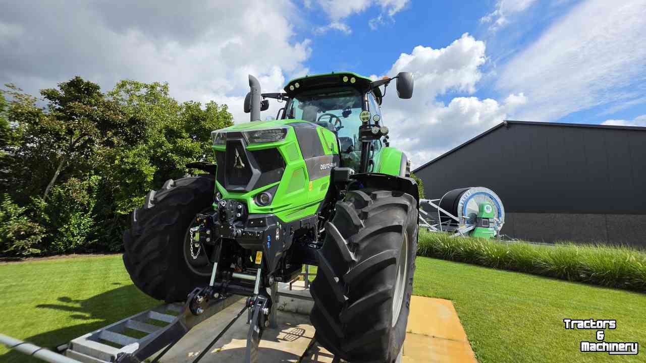 Schlepper / Traktor Deutz-Fahr 6155.4 TTV