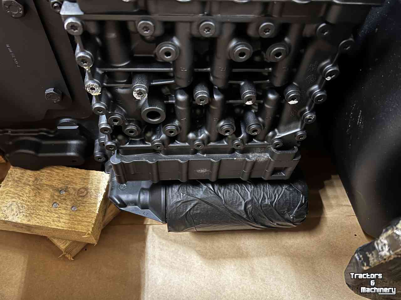 Radlader Case Complete Powershift versnellingsbak ZF voor Case CE 821E, 921E  New Holland W190B, W190BLR, W190B E.I.
