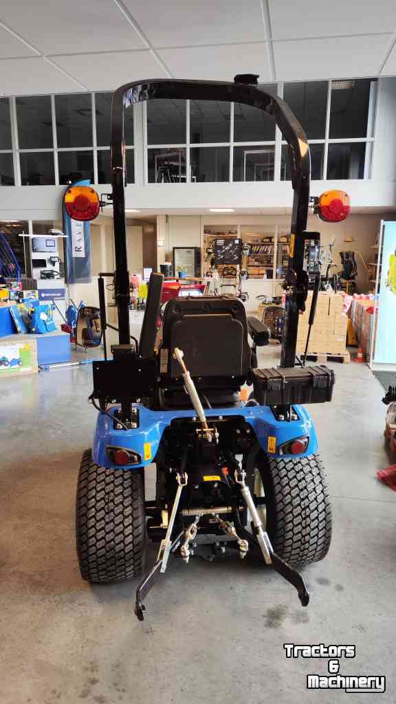 Gartentraktoren New Holland Boomer 25 Compact