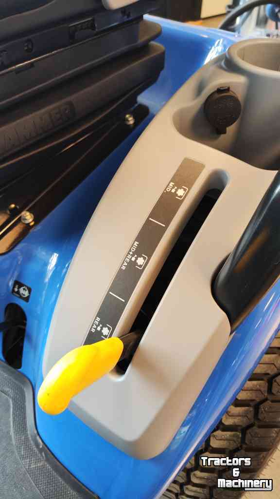 Gartentraktoren New Holland Boomer 25 Compact