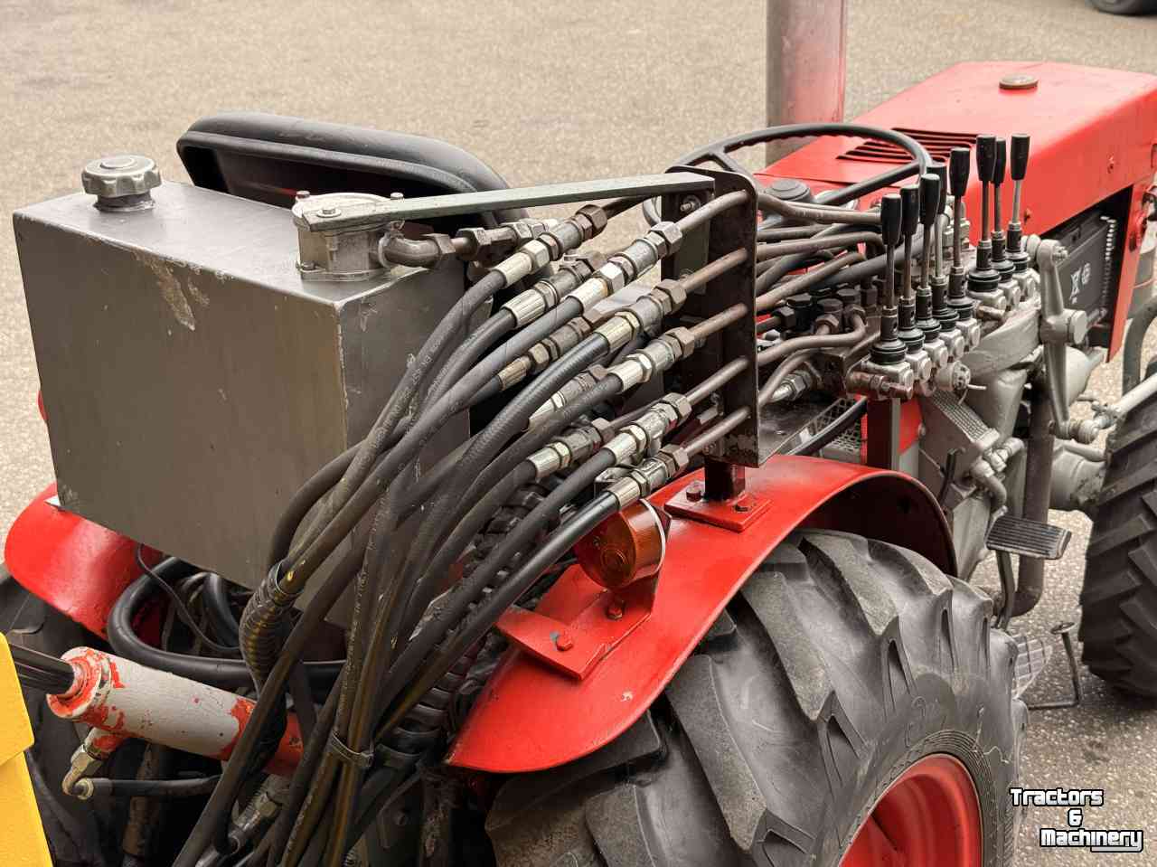 Obsttraktor Schanzlin 300A met kluitrooier