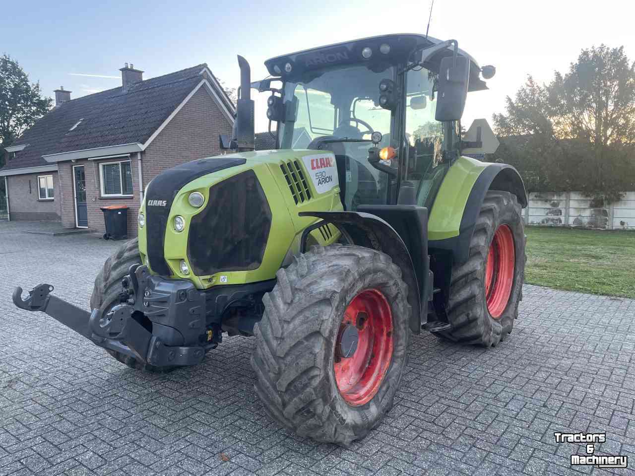 Schlepper / Traktor Claas Arion 530 CIS